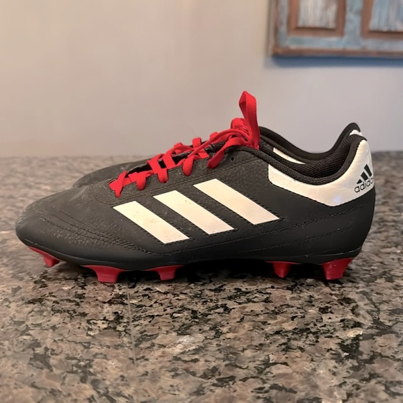 Adidas soccer cleats Like New 6 - Picture 1 of 9